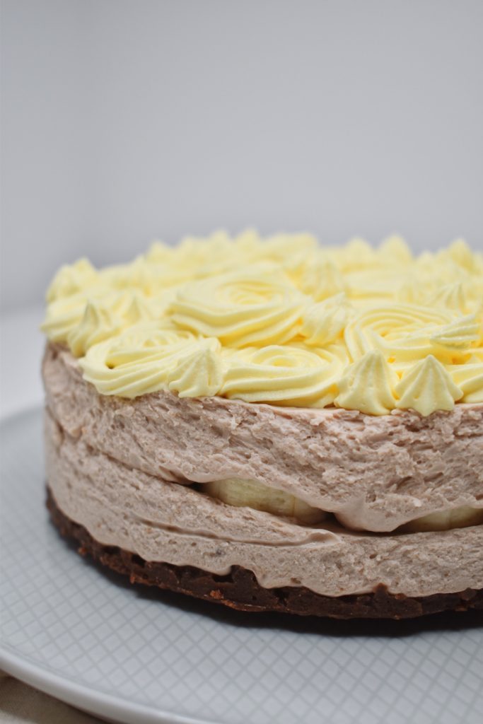BANANINA TORTA BREZ PEKE 1 Image 1 30 21 at 6.19 PM 1 MakeSomeSweets