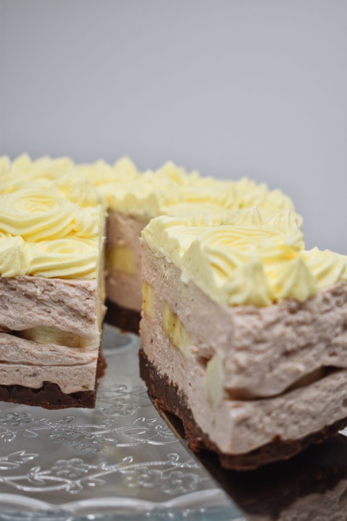 BANANINA TORTA BREZ PEKE 4 Image 1 30 21 at 6.20 PM MakeSomeSweets