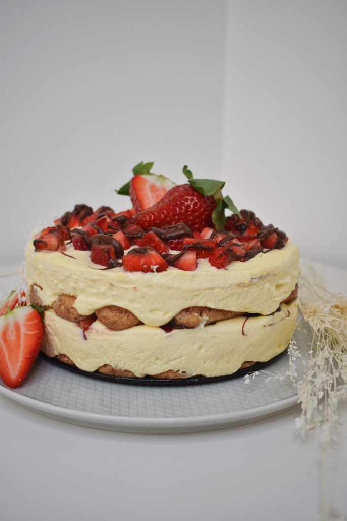 TIRAMISU Z JAGODAMI IN NUTELLO 3 Image 2 21 21 at 4.24 PM MakeSomeSweets