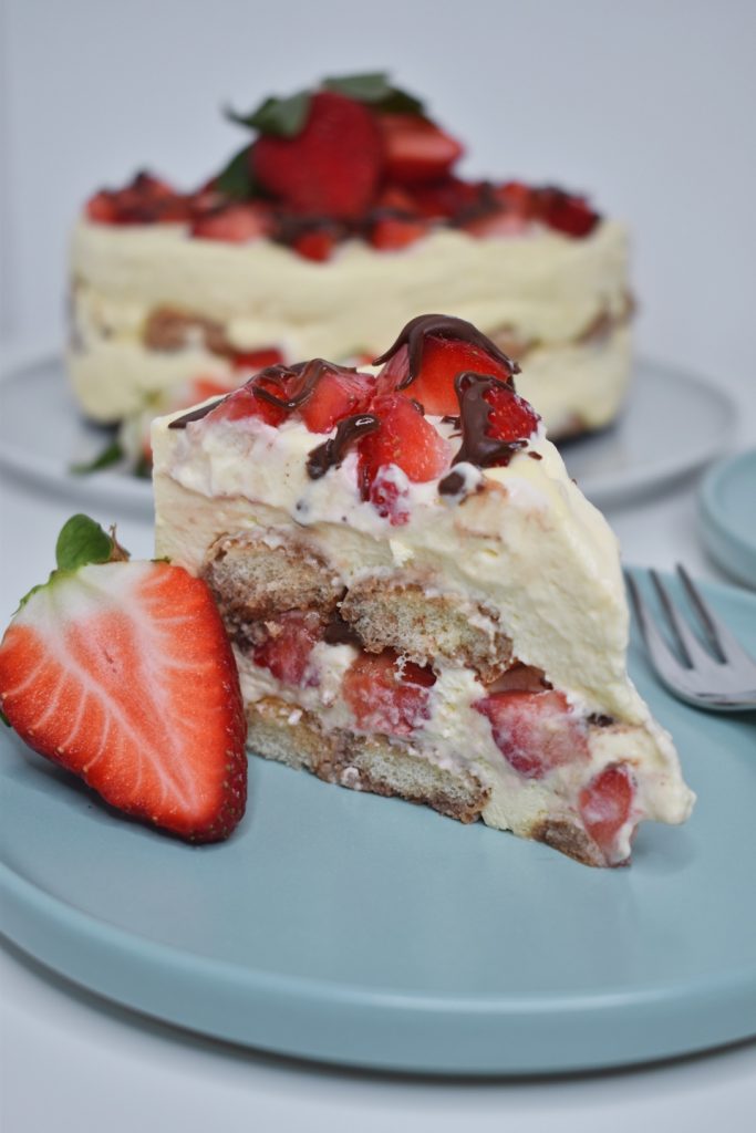 TIRAMISU Z JAGODAMI IN NUTELLO 5 Image 2 21 21 at 4.33 PM MakeSomeSweets